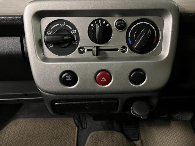 G ユーザー下取り車 4速AT ツートンカラー フルセグHDDナビ ベンチシート キーレスエントリー 純正アルミ 衝突安全ボディ(25枚目)