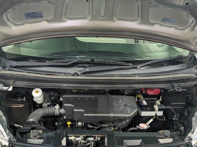 デイズルークス Ｘ　後期型　社外ナビ　アラウンドビューモニター　エマージェンシーブレーキ　横滑り防止装置　アイドリングストップ　オートエアコン　ベンチシート　ＡＢＳ　プッシュスタート　スマートキー　オートリトラミラー（32枚目）