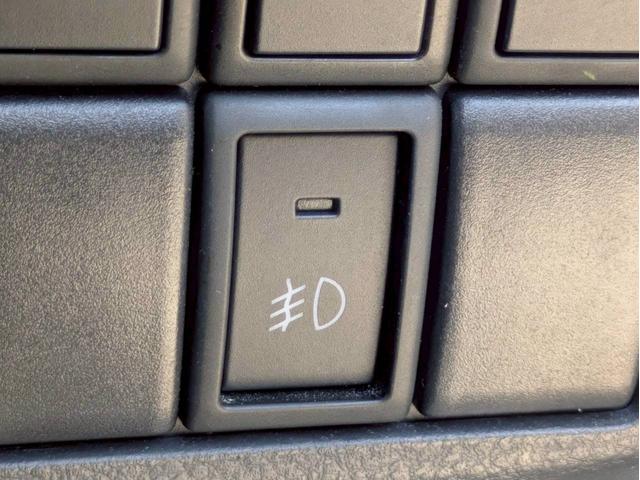 スペーシアカスタム XS 両側パワースライドドア アイドリングストップ オートエアコン ベンチシート ABS HIDヘッドライト プッシュスタート スマートキー 盗難警報装置 電動格納ミラー 純正アルミ ETC付き(23枚目)