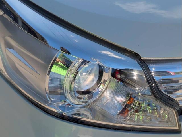 スペーシアカスタム XS 両側パワースライドドア アイドリングストップ オートエアコン ベンチシート ABS HIDヘッドライト プッシュスタート スマートキー 盗難警報装置 電動格納ミラー 純正アルミ ETC付き(31枚目)