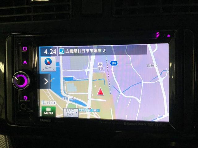 ステラ カスタムＲ　スマートアシスト　後期型　社外ナビ　バックカメラ　アクセル踏み間違い防止装置　横滑り防止装置　エコアイドル　オートエアコン　ＡＢＳ　ＬＥＤヘッドライト　プッシュスタート　スマートキー　盗難警報装置　純正アルミ（20枚目）