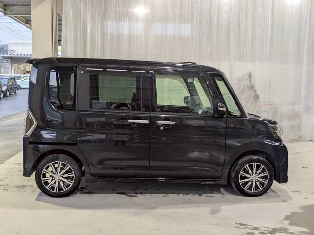 タント カスタムＸ　トップエディションＳＡＩＩＩ　純正ナビ　バックモニター　助手席側パワースライドドア　ハーフレザーシート　衝突被害軽減ブレーキ　車線逸脱警報装置　横滑り防止装置　パーキングセンサー　ＬＥＤヘッドライト　プッシュスタート（10枚目）