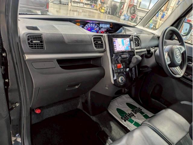 タント カスタムＸ　トップエディションＳＡＩＩＩ　純正ナビ　バックモニター　助手席側パワースライドドア　ハーフレザーシート　衝突被害軽減ブレーキ　車線逸脱警報装置　横滑り防止装置　パーキングセンサー　ＬＥＤヘッドライト　プッシュスタート（18枚目）