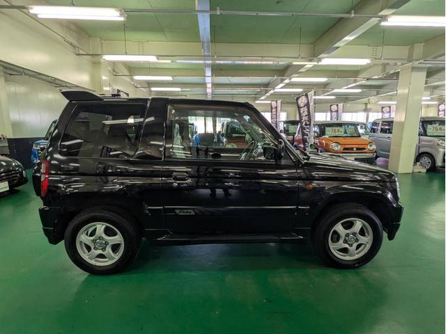 パジェロミニ デューク　ワンオーナー車　ターボ　フロア５速ＭＴ　ＣＤ　ＡＢＳ　キーレスエントリー　フロントフォグランプ　純正１５インチアルミ（10枚目）