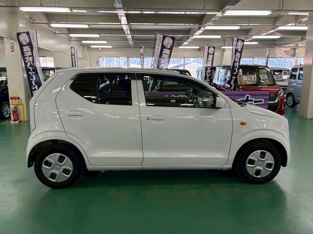 アルト S CVT 横滑り防止装置 アイドリングストップ D席シートヒーター 純正CDオーディオ ABS キーレスエントリー 盗難警報装置 エアコン パワステ パワーウィンドウ Wエアバッグ 電動格納ミラー(11枚目)