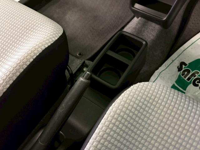 アルト S CVT 横滑り防止装置 アイドリングストップ D席シートヒーター 純正CDオーディオ ABS キーレスエントリー 盗難警報装置 エアコン パワステ パワーウィンドウ Wエアバッグ 電動格納ミラー(29枚目)