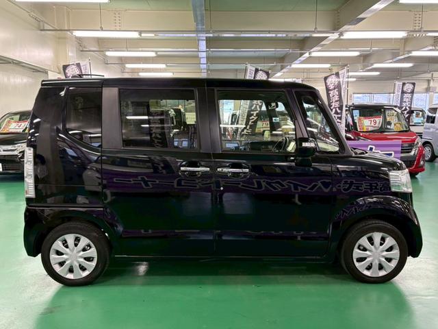 N-BOX G SSパッケージ 両側パワースライドドア 衝突被害軽減ブレーキ 横滑り防止装置 アイドリングストップ オートエアコン 前席シートヒーター HIDヘッドライト プッシュスタート スマートキー 盗難警報装置 ETC付き(10枚目)