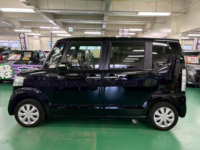 N-BOX G SSパッケージ 両側パワースライドドア 衝突被害軽減ブレーキ 横滑り防止装置 アイドリングストップ オートエアコン 前席シートヒーター HIDヘッドライト プッシュスタート スマートキー 盗難警報装置 ETC付き(11枚目)