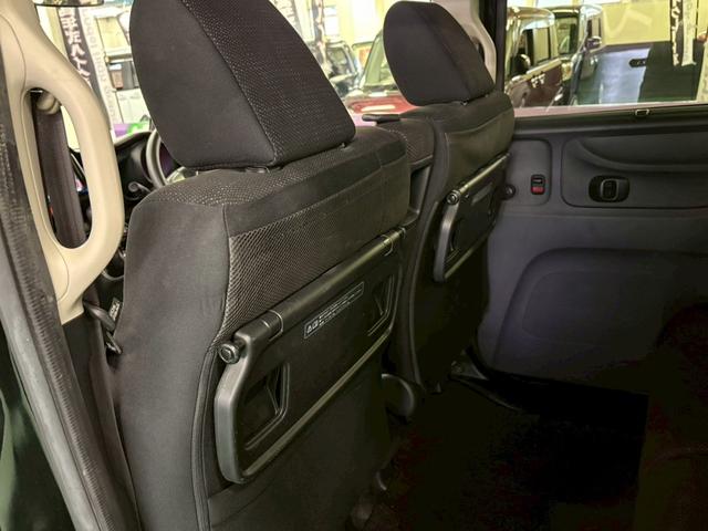 N-BOX G SSパッケージ 両側パワースライドドア 衝突被害軽減ブレーキ 横滑り防止装置 アイドリングストップ オートエアコン 前席シートヒーター HIDヘッドライト プッシュスタート スマートキー 盗難警報装置 ETC付き(26枚目)