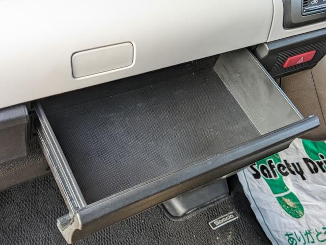 スペーシア ハイブリッドG 両側スライドドア デュアルセンサーブレーキサポート 車線逸脱警報装置 横滑り防止装置 パーキングセンサー アイドリングストップ オートエアコン プッシュスタート スマートキー 盗難防止装置 ETC付き(26枚目)