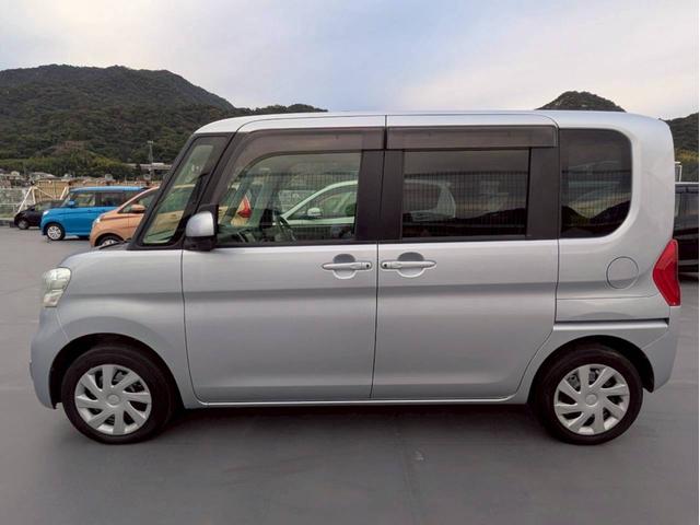 タント Xターボ SAIII 社外フルセグSDナビ Bluetooth 衝突被害軽減ブレーキ 車線逸脱警報装置 横滑り防止装置 アイドリングストップ オートエアコン D席シートヒーター プッシュスタート スマートキー 盗難警報装置(10枚目)