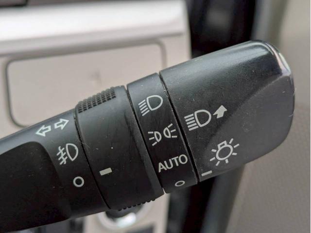 タント Xターボ SAIII 社外フルセグSDナビ Bluetooth 衝突被害軽減ブレーキ 車線逸脱警報装置 横滑り防止装置 アイドリングストップ オートエアコン D席シートヒーター プッシュスタート スマートキー 盗難警報装置(20枚目)