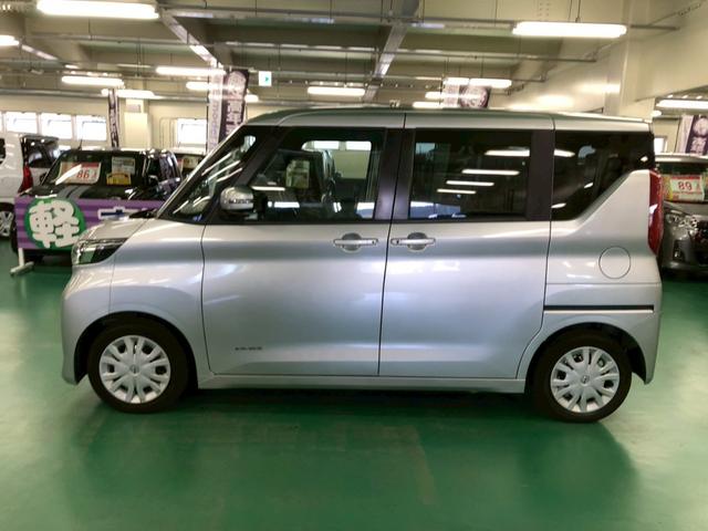 ルークス X 社外ナビ アラウンドビューモニター 助手席側パワースライドドア エマージェンシーブレーキ 車線逸脱警報装置 横滑り防止装置 クリアランスソナー アイドリングストップ プッシュスタート ETC付き(11枚目)