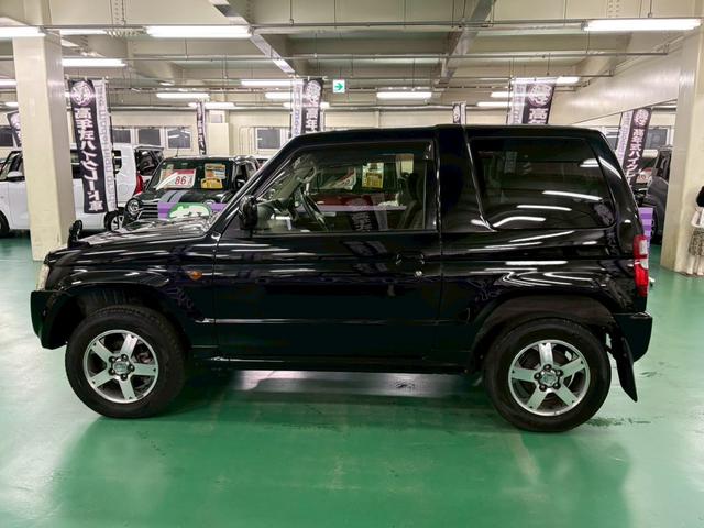 パジェロミニ ＶＲ　ファイナルアニバーサリー　ターボ車　フロア４速ＡＴ　社外ナビ　Ｄ席シートヒーター　エアコン　パワステ　パワーウィンドウ　Ｗエアバッグ　ＡＢＳ　キーレスエントリー　純正アルミ（11枚目）