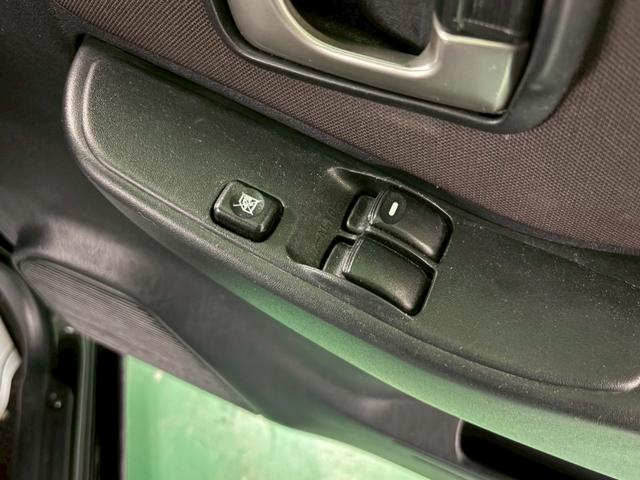 パジェロミニ ＶＲ　ファイナルアニバーサリー　ターボ車　フロア４速ＡＴ　社外ナビ　Ｄ席シートヒーター　エアコン　パワステ　パワーウィンドウ　Ｗエアバッグ　ＡＢＳ　キーレスエントリー　純正アルミ（26枚目）