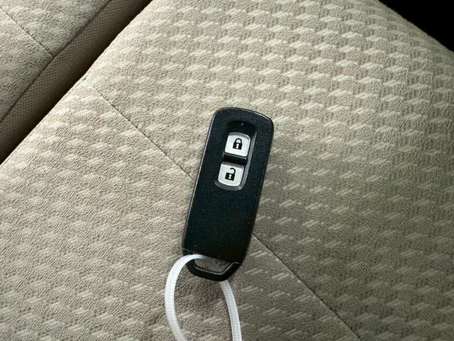 Ｎ－ＷＧＮ Ｇ・Ａパッケージ　衝突被害軽減ブレーキ　横滑り防止装置　アイドリングストップ　オートエアコン　ベンチシート　ＡＢＳ　ＨＩＤヘッドライト　プッシュスタート　スマートキー　盗難警報装置　電動格納ミラー（29枚目）