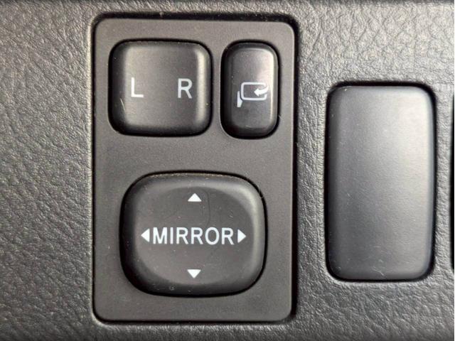 ミラジーノ プレミアムＸ　フロア４速ＡＴ　純正ＣＤオーディオ　オートエアコン　ＡＢＳ　キーレスエントリー　盗難警報装置　パワステ　パワーウィンドウ　Ｗエアバッグ　電動格納ミラー　純正アルミ（25枚目）
