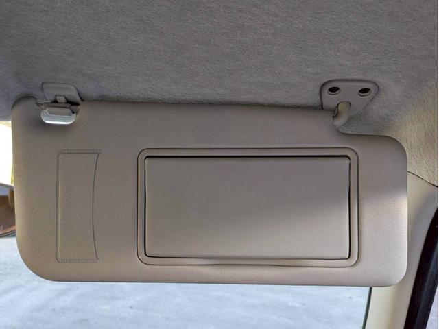 ミラジーノ プレミアムＸ　フロア４速ＡＴ　純正ＣＤオーディオ　オートエアコン　ＡＢＳ　キーレスエントリー　盗難警報装置　パワステ　パワーウィンドウ　Ｗエアバッグ　電動格納ミラー　純正アルミ（29枚目）