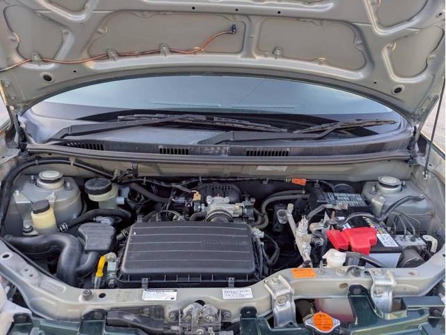 ミラジーノ プレミアムＸ　フロア４速ＡＴ　純正ＣＤオーディオ　オートエアコン　ＡＢＳ　キーレスエントリー　盗難警報装置　パワステ　パワーウィンドウ　Ｗエアバッグ　電動格納ミラー　純正アルミ（32枚目）