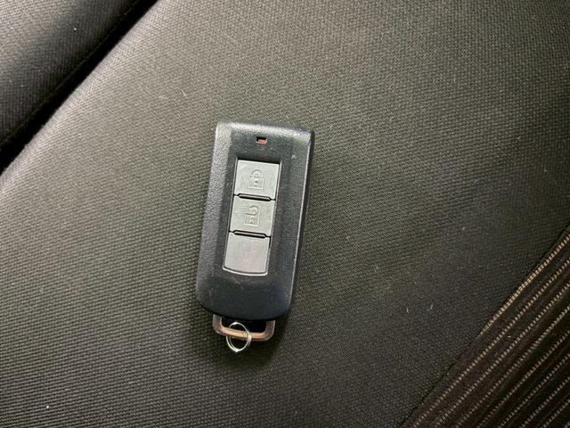 デイズ ハイウェイスター　Ｘ　後期モデル　純正ナビ　アラウンドビューモニター　エマージェンシーブレーキ　ハイビームアシスト　横滑り防止装置　アイドリングストップ　オートエアコン　ＨＩＤ　プッシュスタート　純正アルミ　ドラレコ（25枚目）