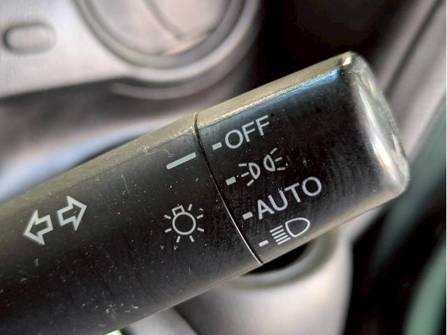 N-BOX G・Lパッケージ 両側パワースライドドア 衝突被害軽減ブレーキ 横滑り防止装置 アイドリングストップ オートエアコン ABS HIDヘッドライト プッシュスタート スマートキー 盗難警報装置 オートリトラミラー ETC(27枚目)