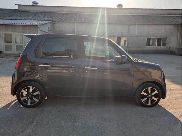 Ｎ－ＯＮＥ Ｇ・ローダウン　社外ＳＤナビ　横滑り防止装置　アイドリングストップ　オートエアコン　ＡＢＳ　ＨＩＤヘッドライト　プッシュスタート　スマートキー　盗難警報装置　電動格納ミラー　純正アルミ　ＥＴＣ付き（12枚目）