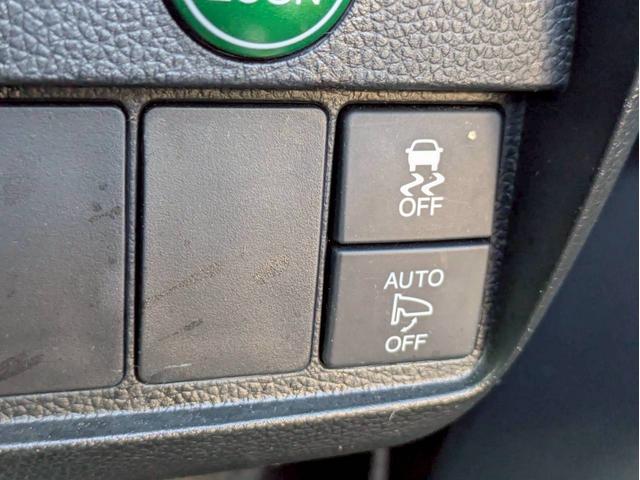 Ｎ－ＯＮＥ Ｇ・ローダウン　社外ＳＤナビ　横滑り防止装置　アイドリングストップ　オートエアコン　ＡＢＳ　ＨＩＤヘッドライト　プッシュスタート　スマートキー　盗難警報装置　電動格納ミラー　純正アルミ　ＥＴＣ付き（23枚目）