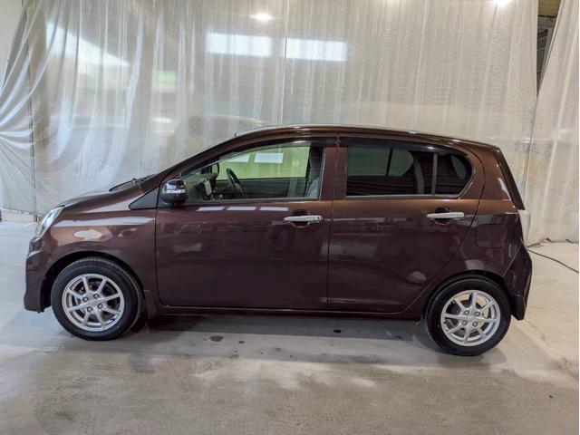 ピクシスエポック G SA バックモニター アクセル踏み間違い防止装置 横滑り防止装置 エコアイドル オートエアコン ABS プッシュスタート スマートキー 盗難警報装置 電動格納ミラー 純正アルミ(13枚目)