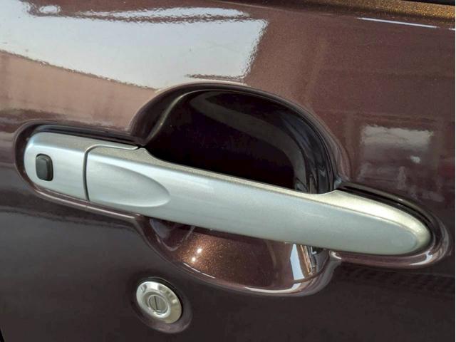 ピクシスエポック G SA バックモニター アクセル踏み間違い防止装置 横滑り防止装置 エコアイドル オートエアコン ABS プッシュスタート スマートキー 盗難警報装置 電動格納ミラー 純正アルミ(30枚目)