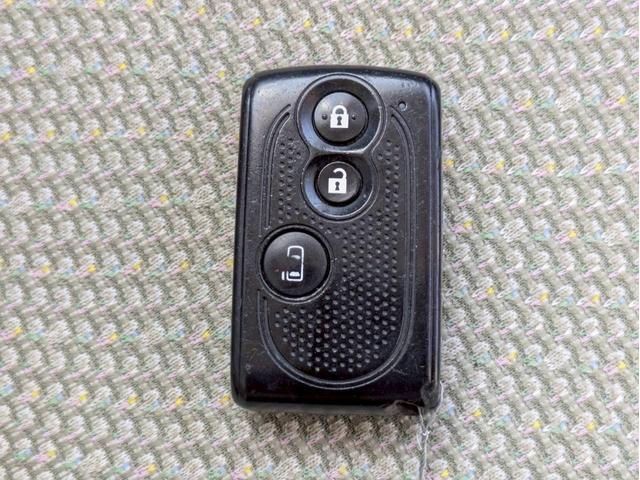 タント Ｘターボ　助手席側パワースライドドア　アイドリングストップ　オートエアコン　ベンチシート　ＡＢＳ　プッシュスタート　スマートキー　盗難警報装置　電動格納ミラー　ＥＴＣ付き（29枚目）