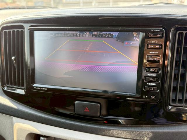 【バックモニター】　バックモニターもあるので駐車もラクラクです！