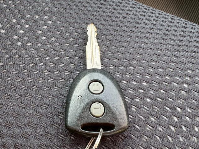 【キーレスエントリー】　カギのボタンで施錠・開錠ができるキーレスタイプのカギです！