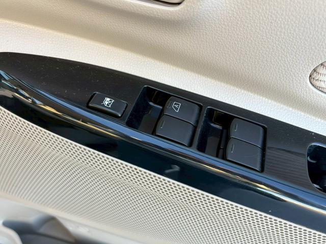 当店では、ご購入いただいたお客様の声を『ユーザーレビュー』として多数掲載させていただいております。お客様の『生の声』をご覧いただいてお店選びのご参考にしていただければ幸いでございます。