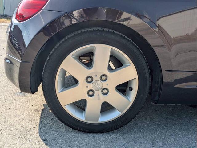 車が大好きなスタッフが心をこめて接客いたします。お客様一人一人のお車に対する思いや気持ちをうかがい、充実した時間が過ごせるよう努めます。