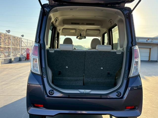 屋上は低価格コーナーです♪お客様から下取りした軽自動車や総額４５万円までのお車を展示しております♪