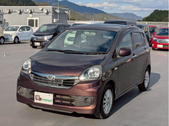 ミライース Ｘ　リミテッドＳＡ　アクセル踏み間違い防止装置　横滑り防止装置　エコアイドル　社外ＣＤオーディオ　ＡＢＳ　キーレスエントリー　盗難警報装置　エアコン　パワステ　パワーウィンドウ　Ｗエアバッグ　電動格納ミラー　純正アルミ（12枚目）