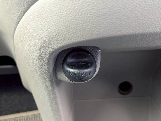 ミライース Ｘ　リミテッドＳＡ　アクセル踏み間違い防止装置　横滑り防止装置　エコアイドル　社外ＣＤオーディオ　ＡＢＳ　キーレスエントリー　盗難警報装置　エアコン　パワステ　パワーウィンドウ　Ｗエアバッグ　電動格納ミラー　純正アルミ（29枚目）