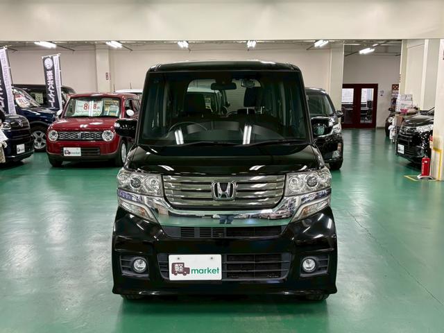 N-BOXカスタム G・ターボAパッケージ 社外ナビ バックモニター 両側パワースライドドア 衝突被害軽減ブレーキ 横滑り防止装置 アイドリングストップ オートエアコン HIDヘッドライト プッシュスタート 純正アルミ ドラレコ ETC付き(8枚目)