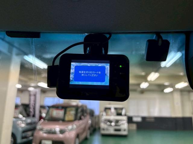 N-BOXカスタム G・ターボAパッケージ 社外ナビ バックモニター 両側パワースライドドア 衝突被害軽減ブレーキ 横滑り防止装置 アイドリングストップ オートエアコン HIDヘッドライト プッシュスタート 純正アルミ ドラレコ ETC付き(28枚目)