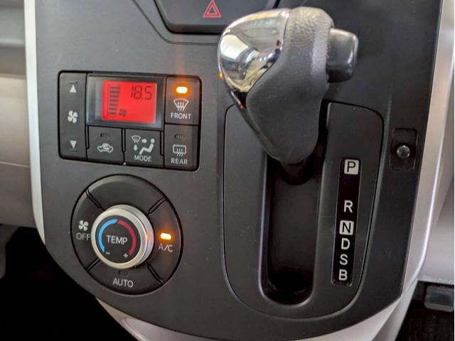 タント Ｘ　ＳＡ　社外ナビ　両側パワースライドドア　アクセル踏み間違い防止装置　横滑り防止装置　エコアイドル　オートエアコン　ベンチシート　ＡＢＳ　プッシュスタート　スマートキー　盗難警報装置　電動格納ミラー（23枚目）