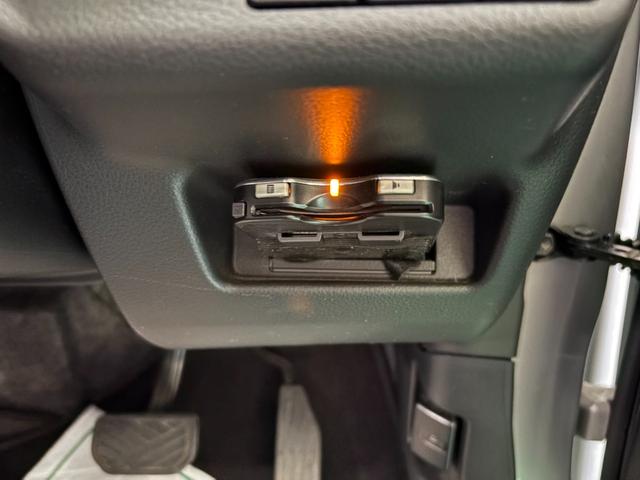 アルト Ｌリミテッド　４０周年記念特別仕様車　レーダーブレーキ　ＡＢＳ　キーレス　ＥＴＣ　コーナーセンサー　車線逸脱警報装置　横滑り防止装置（22枚目）