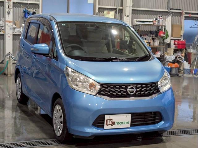 デイズ Ｘ　オーディオレス　アラウンドビューモニター　アイドリングストップ　オートエアコン　ベンチシート　ＡＢＳ　プッシュスタート　スマートキー　オートリトラミラー（9枚目）