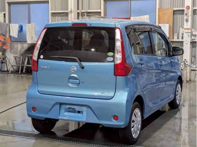 デイズ Ｘ　オーディオレス　アラウンドビューモニター　アイドリングストップ　オートエアコン　ベンチシート　ＡＢＳ　プッシュスタート　スマートキー　オートリトラミラー（13枚目）