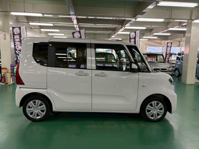 タント Ｘ　純正ナビ　バックモニター　助手席側パワースライドドア　衝突被害軽減ブレーキ　車線逸脱警報装置　横滑り防止装置　アイドリングストップ　オートエアコン　ＬＥＤヘッドライト　ナビ連動ドラレコ（10枚目）