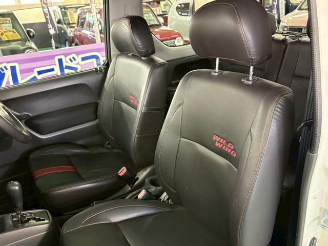 ジムニー ワイルドウインド 4WD ターボ車 フロア4速AT 社外7インチナビ D席シートヒーター ABS エアコン パワステ パワーウィンドウ Wエアバッグ 電動格納ミラー 純正アルミ(17枚目)