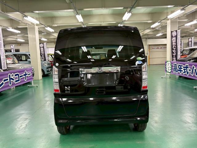 Ｎ－ＢＯＸ Ｇ　ＳＳパッケージ　社外ナビ　両側パワースライドドア　横滑り防止装置　アイドリングストップ　オートエアコン　ＡＢＳ　プッシュスタート　スマートキー　盗難警報装置　純正アルミ　ドラレコ　ＥＴＣ付き（9枚目）