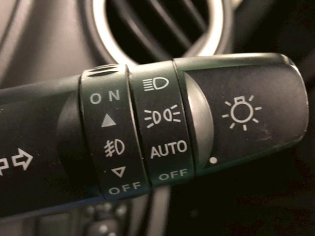 eKカスタム T ターボ車 純正フルセグSDナビ バックカメラ オートエアコン ベンチシート ABS HIDヘッドライト プッシュスタート スマートキー オートリトラミラー 純正アルミ(24枚目)