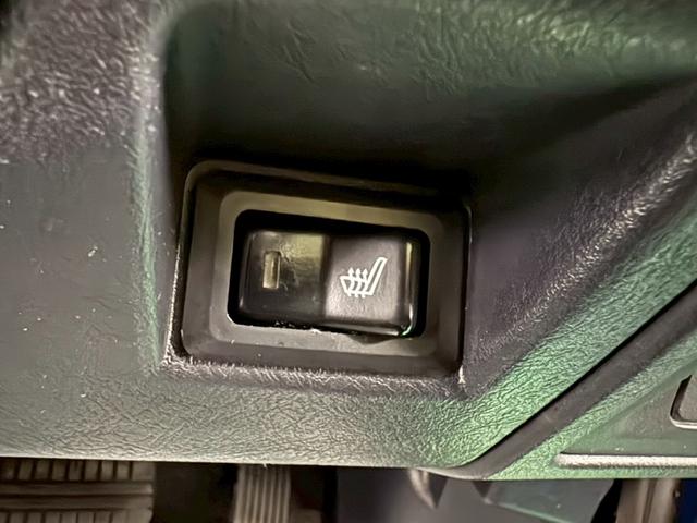 キックス RX 4WD ターボ車 社外SDナビ フロア4速AT エアコン パワステ パワーウィンドウ Wエアバッグ ABS キーレスエントリー 純正アルミ ETC付き(26枚目)