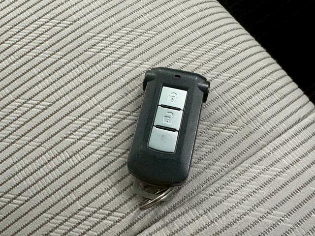 デイズルークス X 後期モデル アラウンドビューモニター 助手席側パワースライドドア エマージェンシーブレーキ 横滑り防止装置 アイドリングストップ オートエアコン ABS プッシュスタート オートリトラミラー(32枚目)