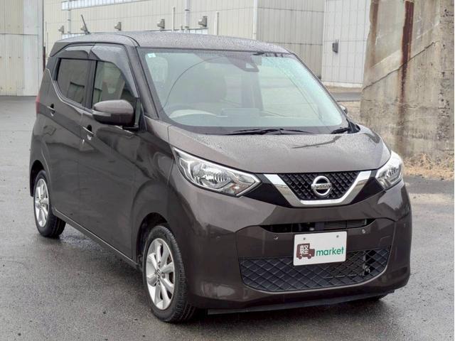 デイズ X ワンオーナー車 純正ナビ アラウンドビューモニター エマージェンシーブレーキ 車線逸脱警報装置 横滑り防止装置 クリアランスソナー アイドリングストップ ABS プッシュスタート 純正アルミ ETC(12枚目)